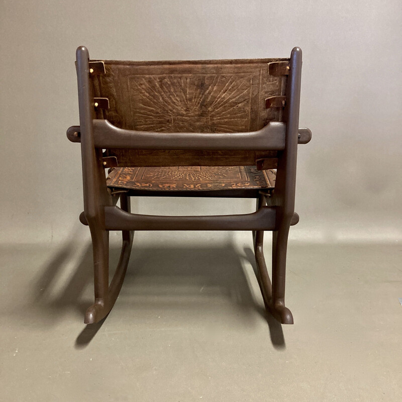 Rocking chair et ottoman vintage en cuir et bois, Angel Pazmino 1950
