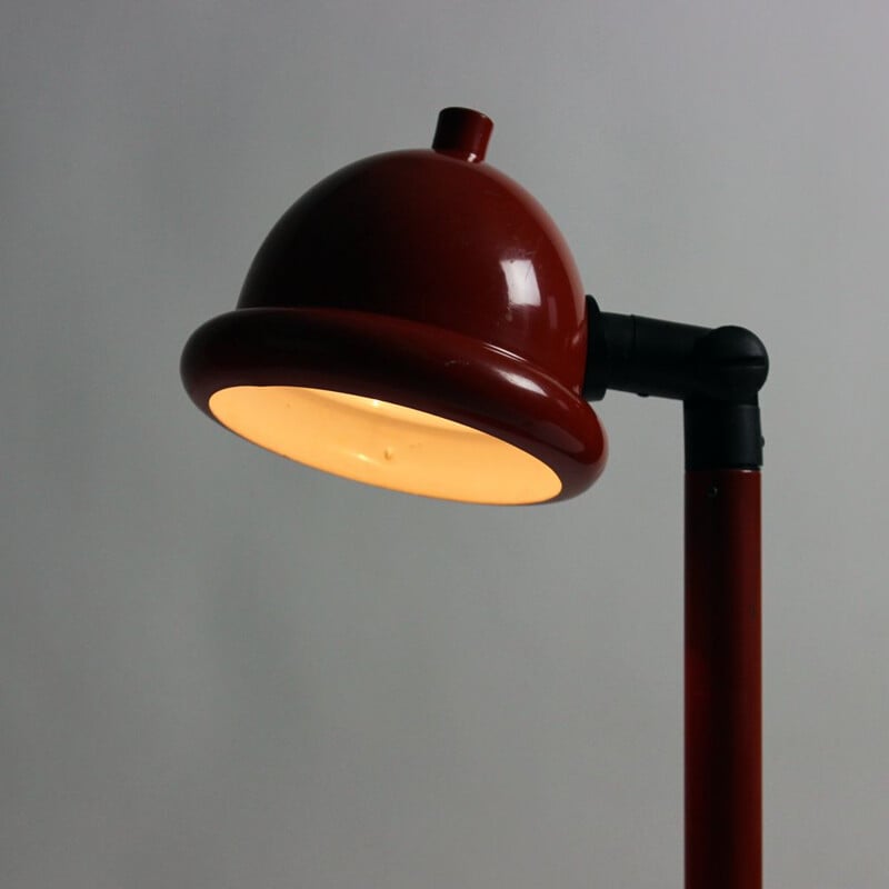 Vintage rode metalen tafellamp, Tsjechoslowakije 1960