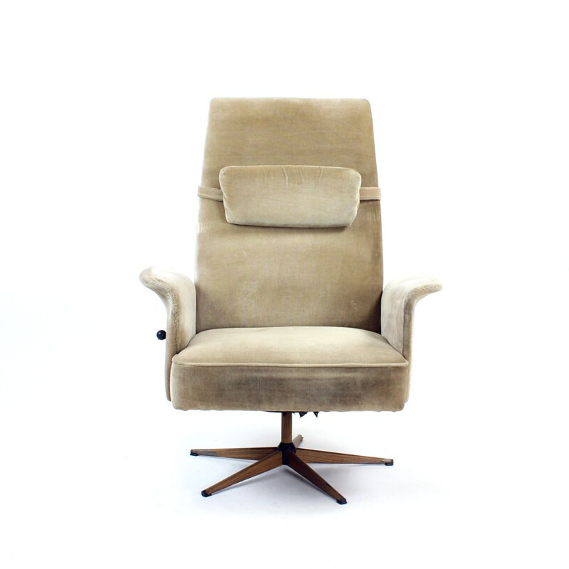 Midcentury Swivel Armchair In Silver Velvet, Czechoslovakia 1960s