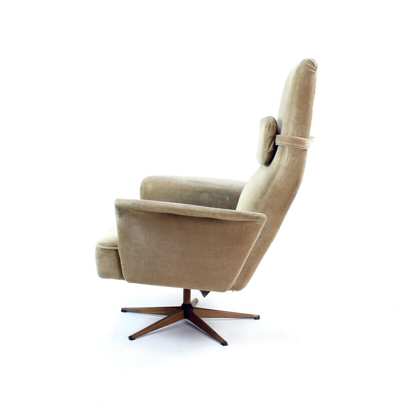 Fauteuil vintage pivotant en velours argenté, Tchécoslovaquie 1960