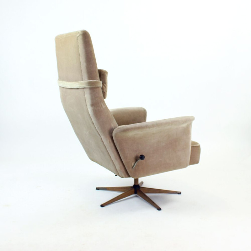 Midcentury Swivel Armchair In Silver Velvet, Czechoslovakia 1960s