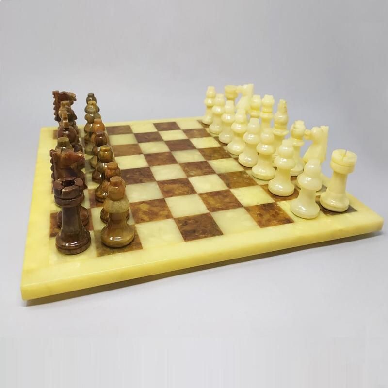 Vintage Chess Set in Volterra Alabaster Handmade Avvenuto Italian 1960s