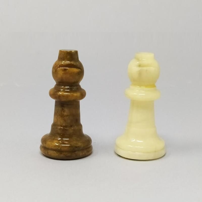 Vintage Chess Set in Volterra Alabaster Handmade Avvenuto Italian 1960s