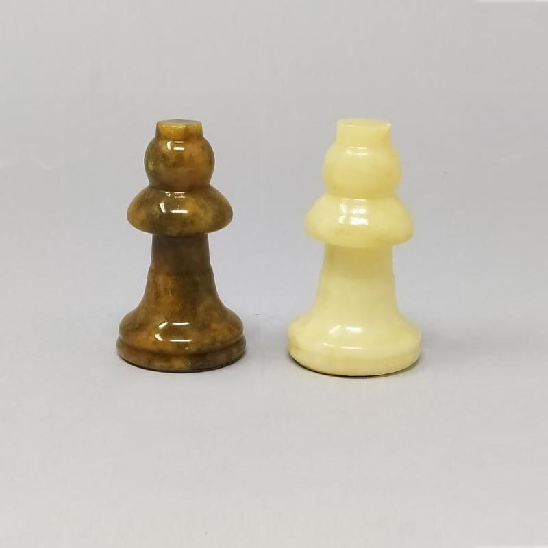 Vintage Chess Set in Volterra Alabaster Handmade Avvenuto Italian 1960s