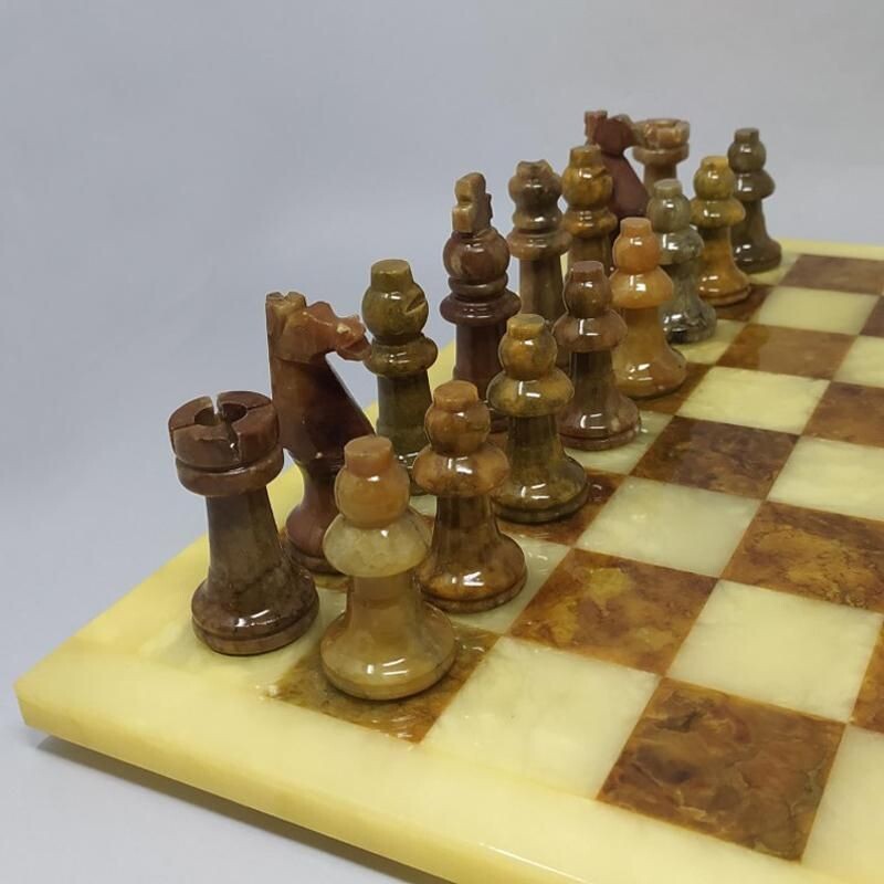 Vintage Chess Set in Volterra Alabaster Handmade Avvenuto Italian 1960s