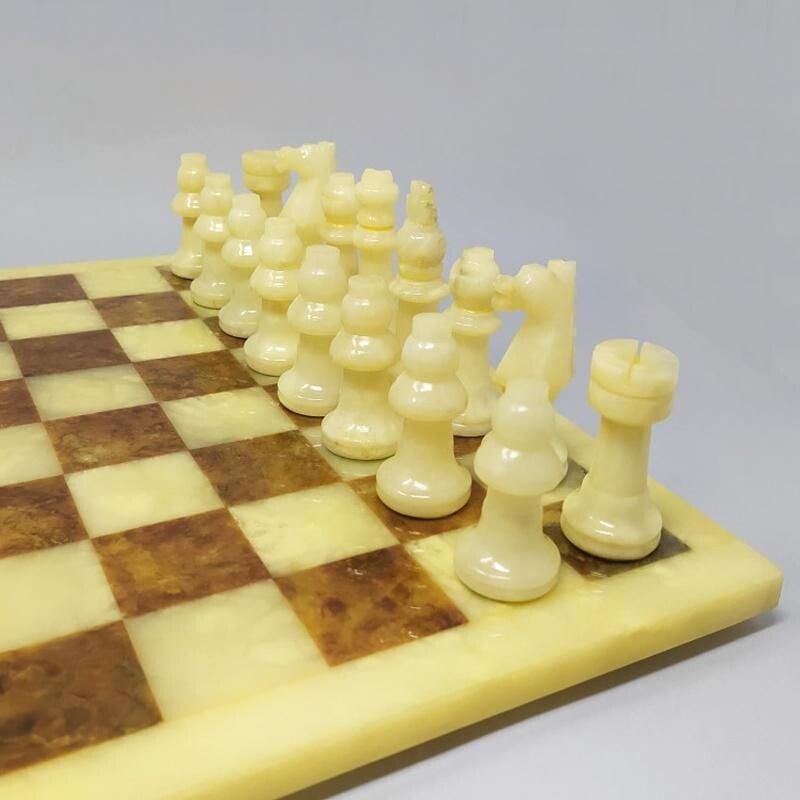 Vintage Chess Set in Volterra Alabaster Handmade Avvenuto Italian 1960s