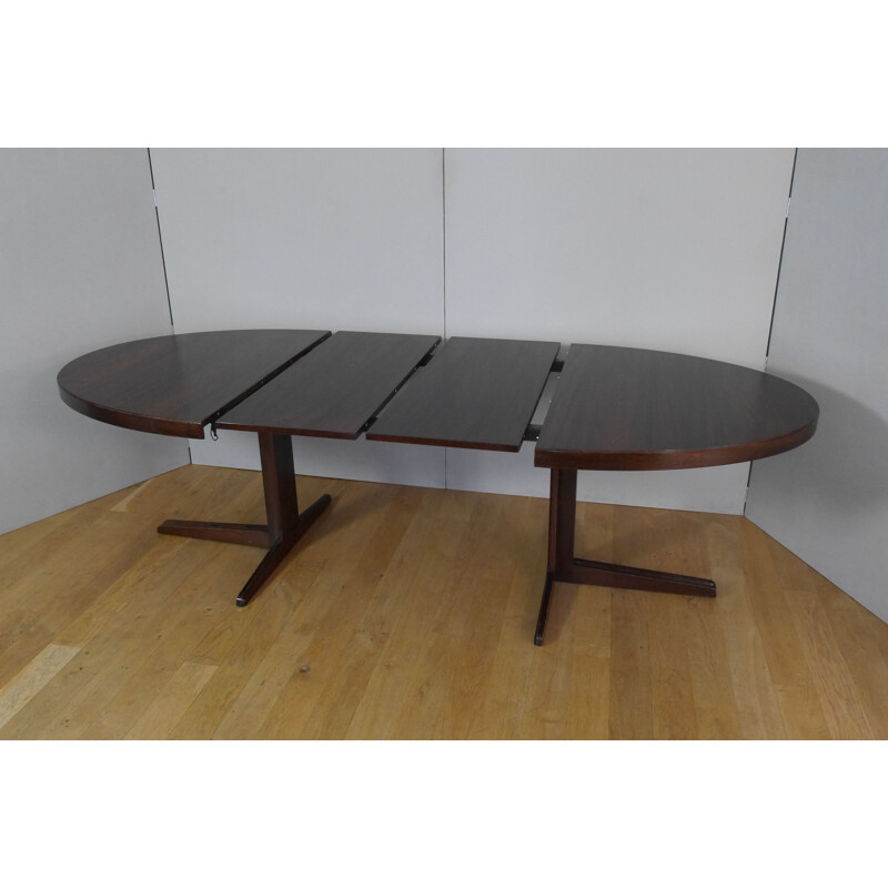 Vintage oval extensible table, Scandinavia