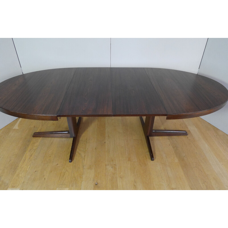 Vintage oval extensible table, Scandinavia