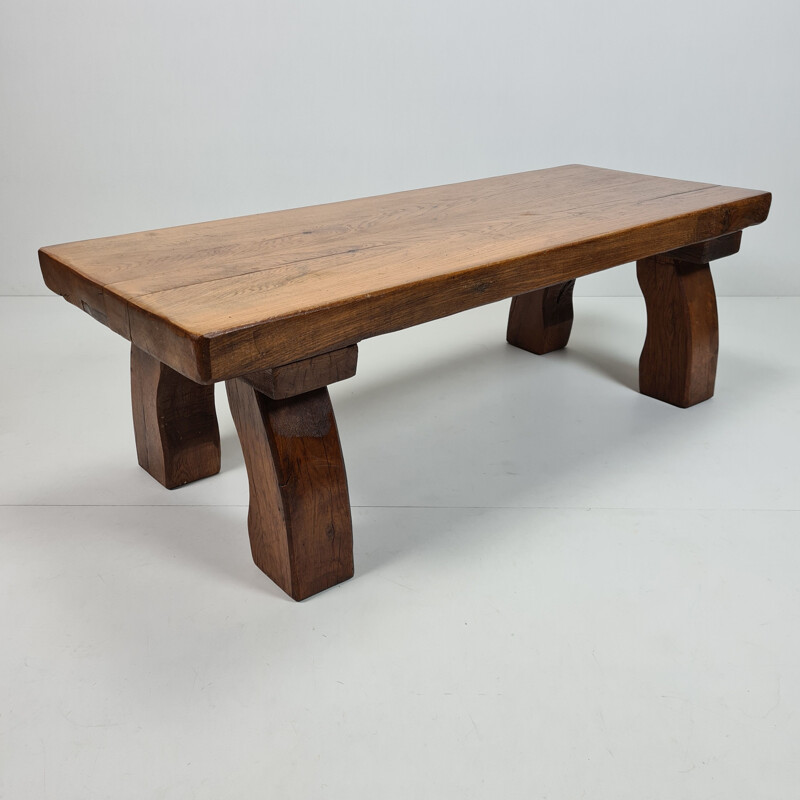 Table basse vintage rectangulaire en chêne massif, rustique et robuste à pieds courbés 1970