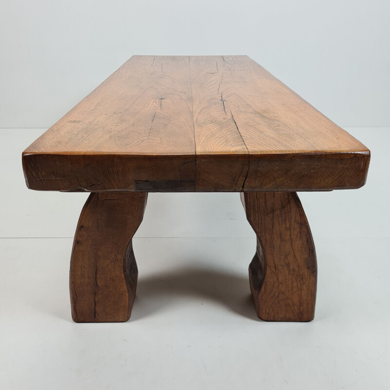 Table basse vintage rectangulaire en chêne massif, rustique et robuste à pieds courbés 1970