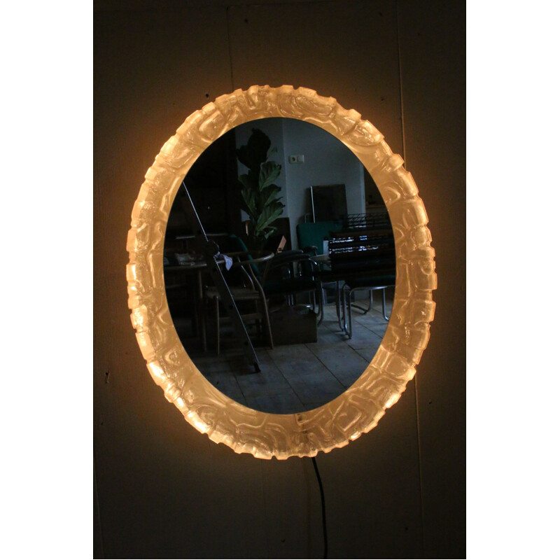 Vintage Oval mirror with lighting and plexiglass edge by Hillebrand 1960s