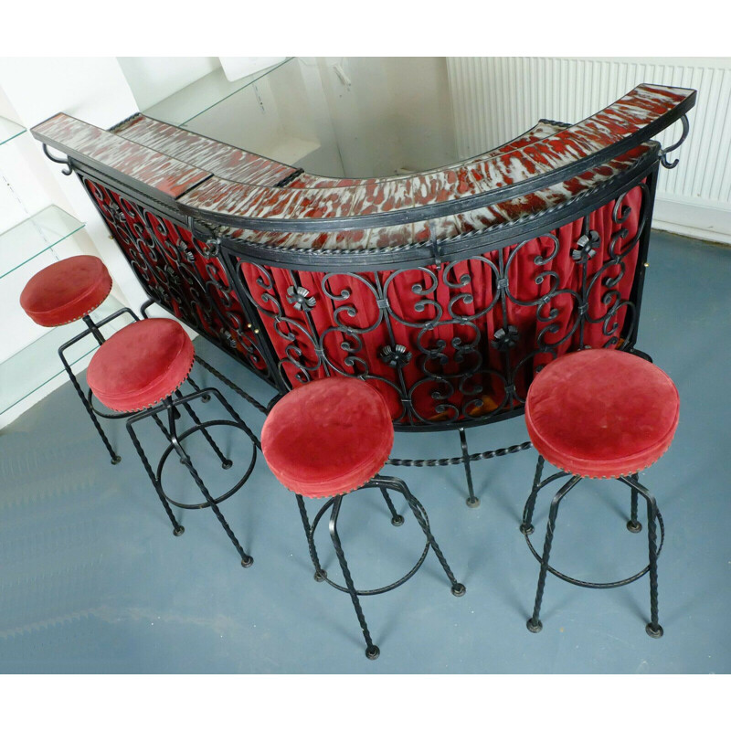 Large vintage bar with 4 wrought iron and ceramic stools 1960