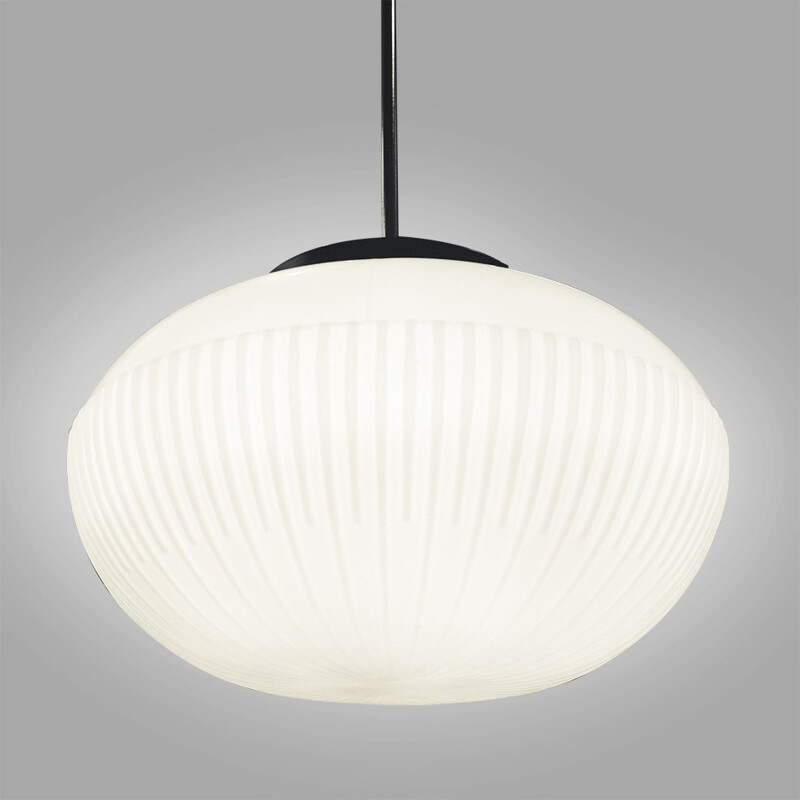 Suspension vintage en opaline - années 50