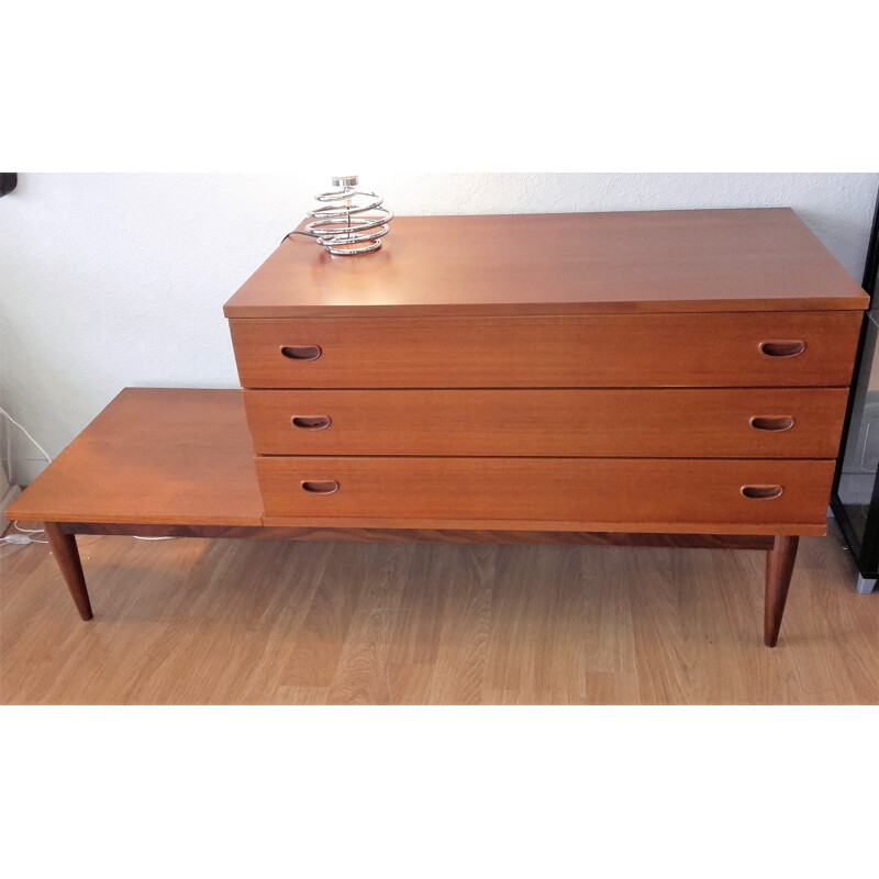 Scandinavian chest of drawers in teak - 1960s