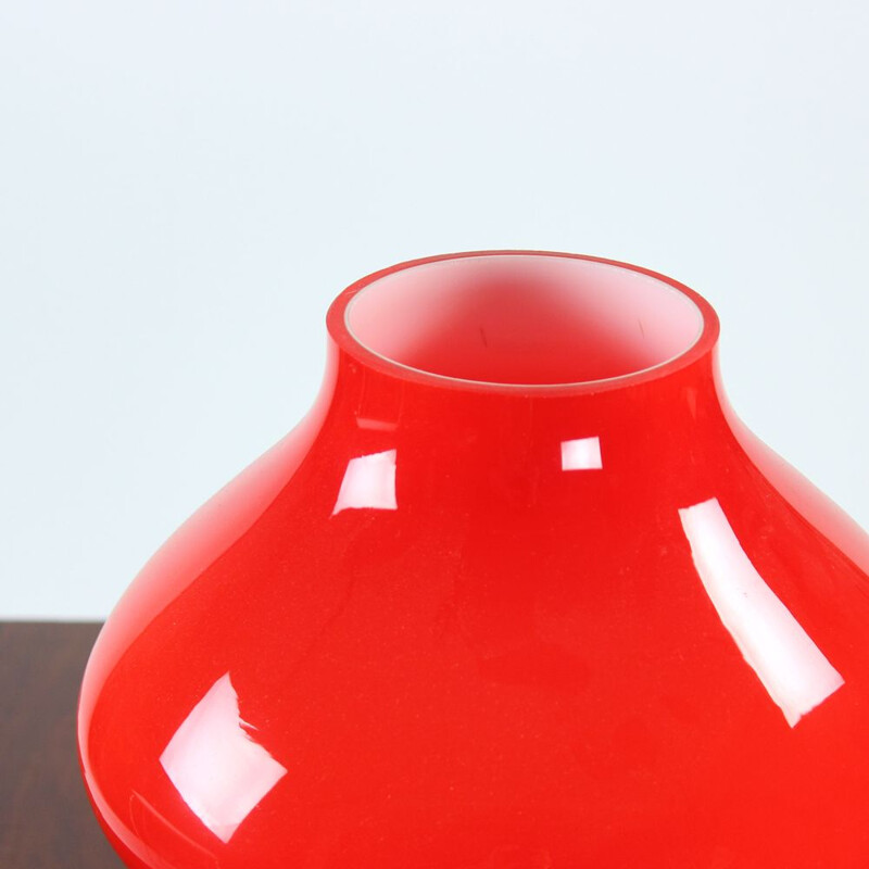 Midcentury Red Opaline Glass Table Lamp By Stefan Tabery For Opp Jihlava 1960s