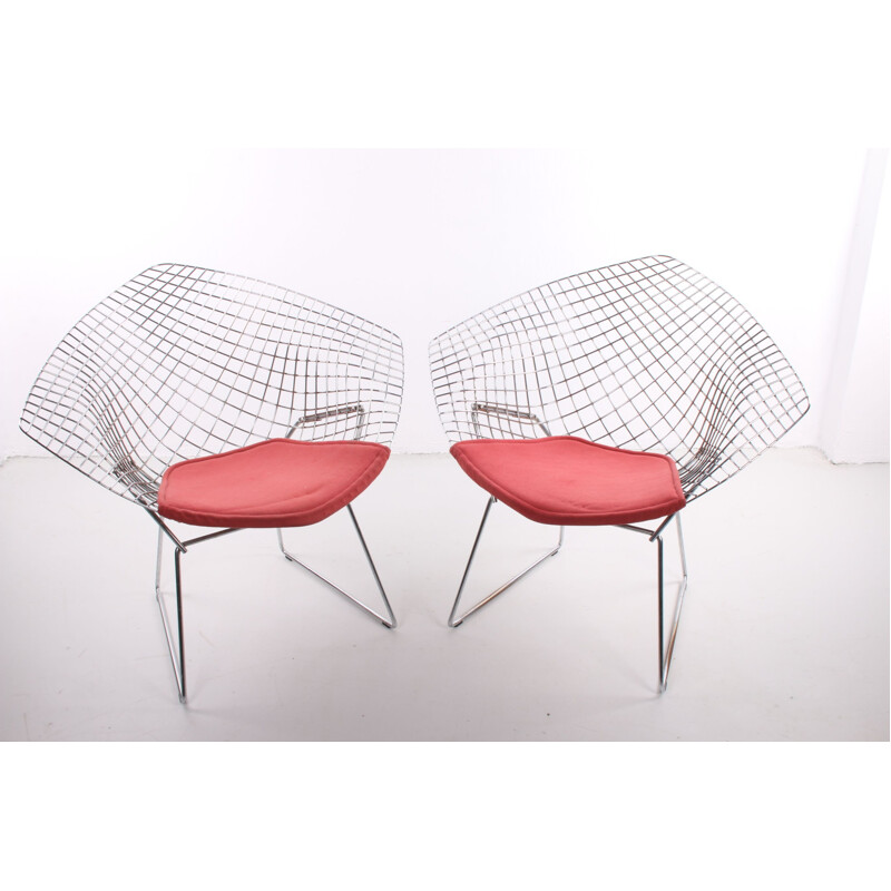 Paire de chaise vintage en fil de fer par Harry Bertoia pour Knoll International 1980