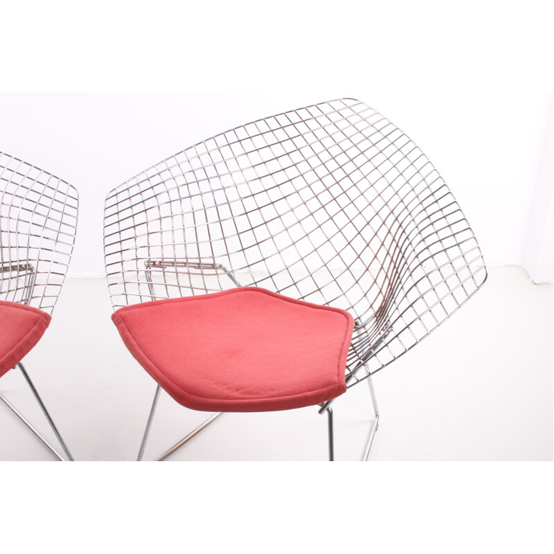 Pair of vintage wire chairs by Harry Bertoia for Knoll International 1980