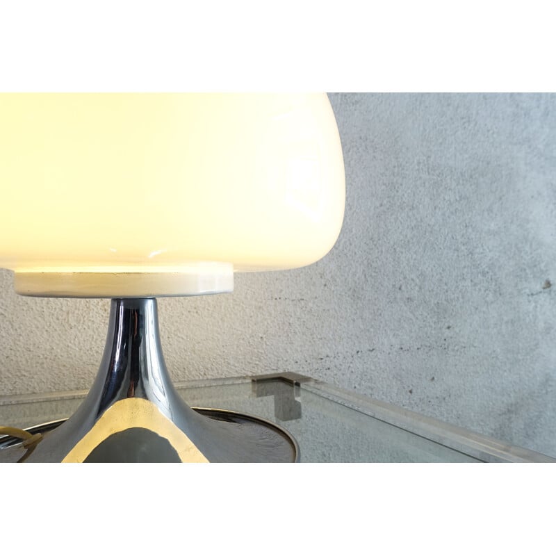 Lampe de table vintage Reggiani en verre opalin aux champignons 1960