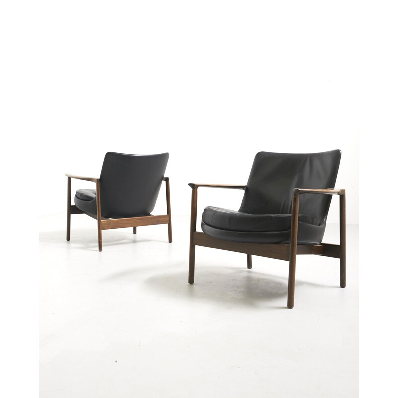 Pair of vintage Easy Chairs by Ib Kofod-Larsen for Fröscher Germany 1974s