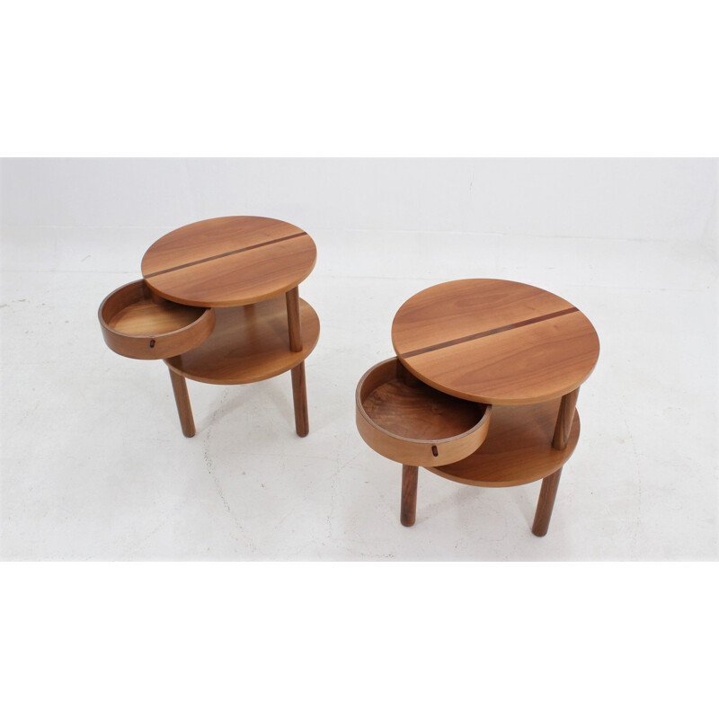 Pair of vintage cherry wood nightstands, Gianfranco Frattini for Bernini 1970s