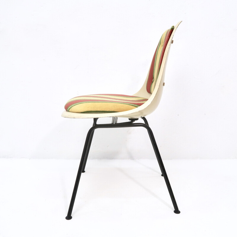 Chaise vintage en fibre de verre par Charles et Ray Eames pour Herman Miller et Vitra, 1960
