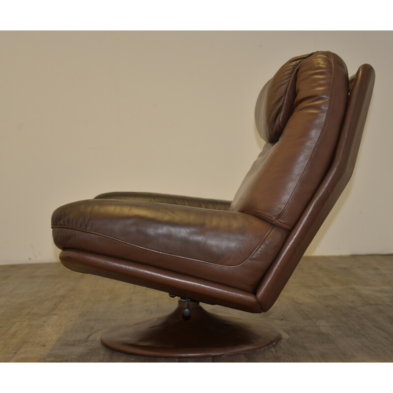 De Sede Lounge Armchair and Ottoman in leather - 1970s
