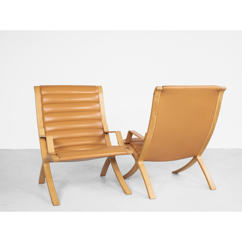 Pair of vintage Chairs by Hvidt & Molgaard for Fritz Hansen Danish 1970s