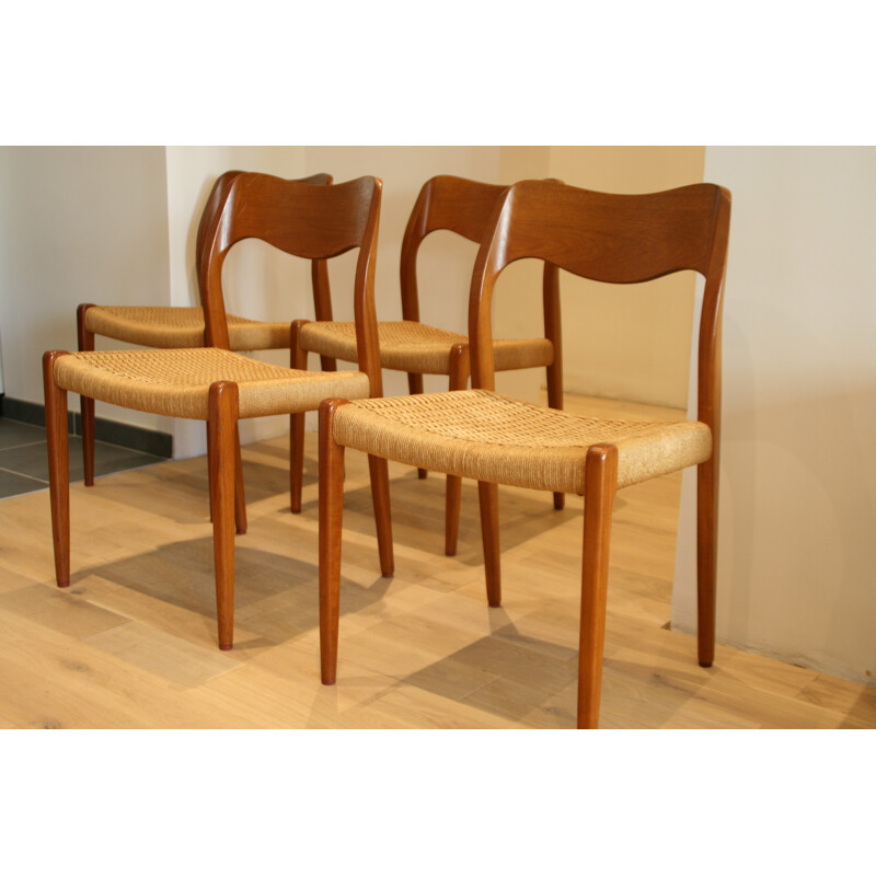 Set of 4 J. L. Mollers "71" chairs, Niels O. MOLLER - 1960s