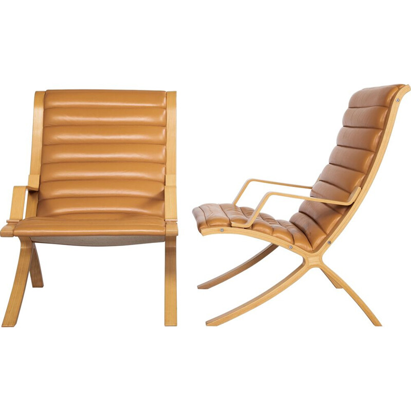 Pair of vintage Chairs by Hvidt & Molgaard for Fritz Hansen Danish 1970s