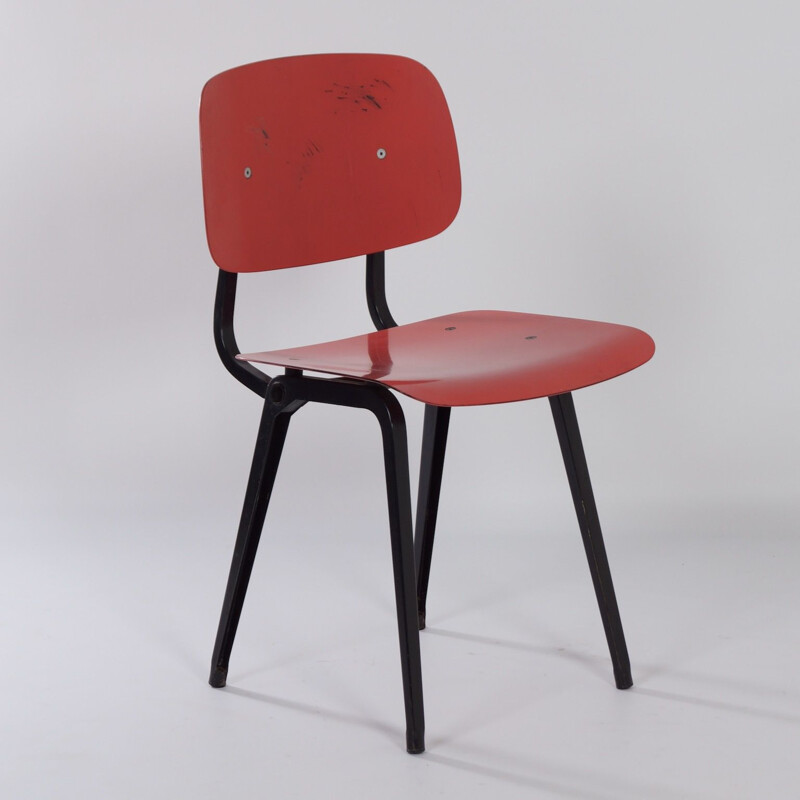 Chaise vintage rouge révolte de Friso Kramer pour Ahrend the Circle, 1950