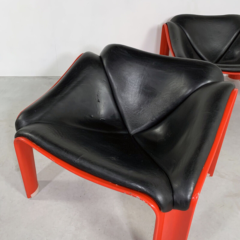 Pair of vintage F300 Lounge Chairs in Leather by Pierre Paulin for Artifort, 1960s