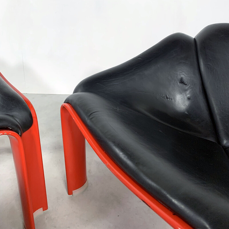 Pair of vintage F300 Lounge Chairs in Leather by Pierre Paulin for Artifort, 1960s