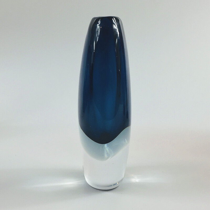 Vase vintage en verre Sommerso par Vicke Lindstrand pour Kosta Boda