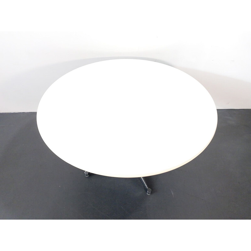 Table vintage ronde par Charles & Ray Eames pour Vitra blanc Allemagne