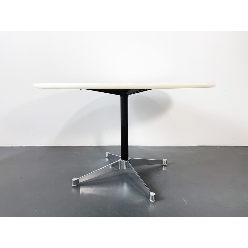 Table vintage ronde par Charles & Ray Eames pour Vitra blanc Allemagne