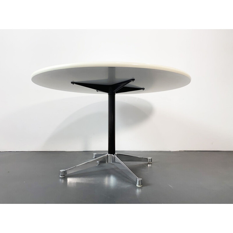 Table vintage ronde par Charles & Ray Eames pour Vitra blanc Allemagne