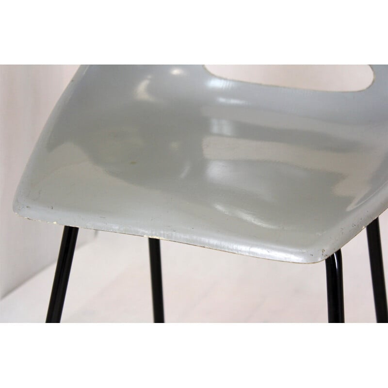 Lot de 4 chaises vintage en fibre de verre de Miroslav Navratil pour Vertex 1960