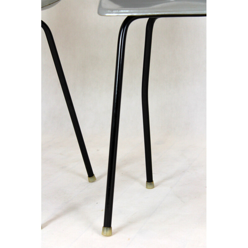 Juego de 4 sillas vintage de fibra de vidrio de Miroslav Navratil para Vertex 1960