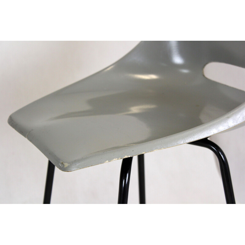 Set of 4 vintage Fiberglass Chairs by Miroslav Navratil for Vertex 1960s