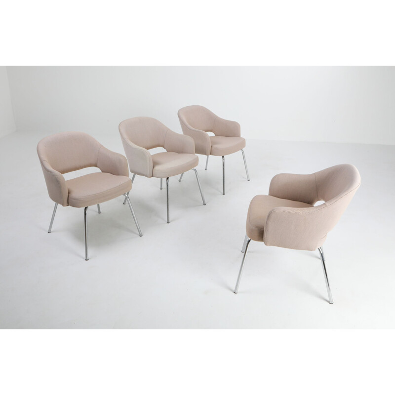 Set of 8 vintage Saarinen Dining Chairs for Knoll 1940s