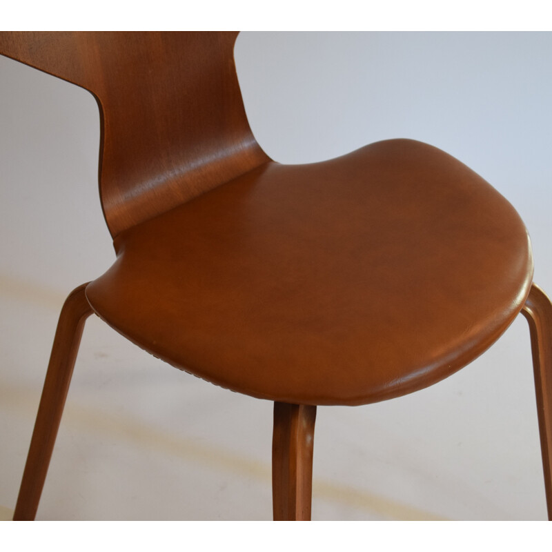 Vintage chair by Arne Jacobsen for Fritz Hansen 1960s