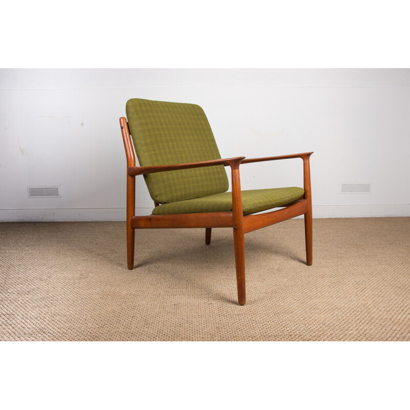 Vintage teak armchairs by Svend Age Eriksen for Danish Glostrup 1960s