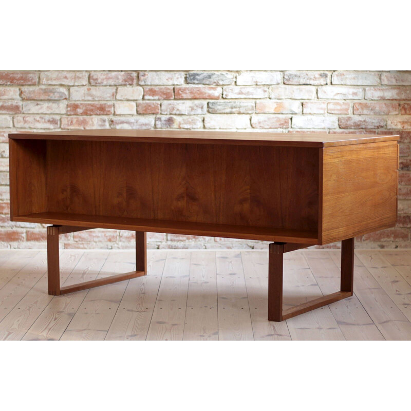 Vintage Desk by Henning Jensen & Torbin Valeur 1960s