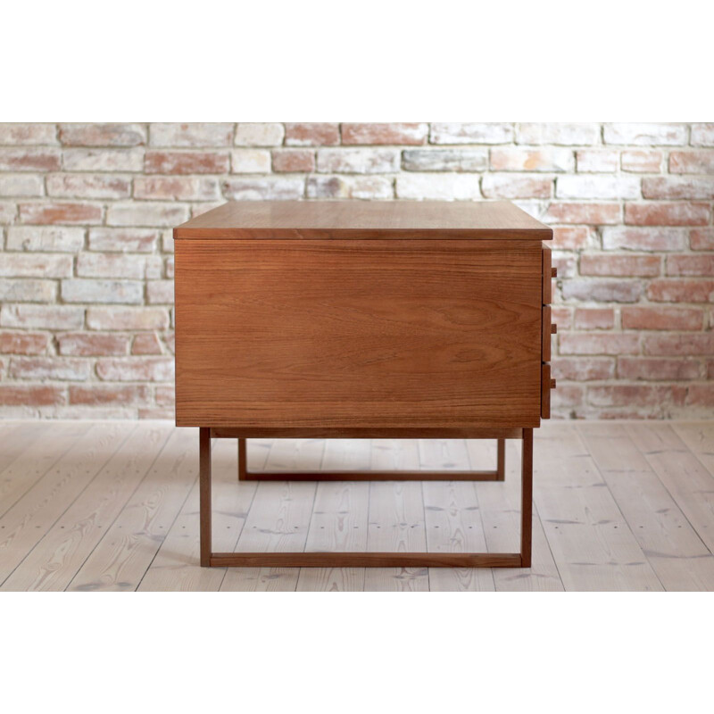 Vintage Desk by Henning Jensen & Torbin Valeur 1960s