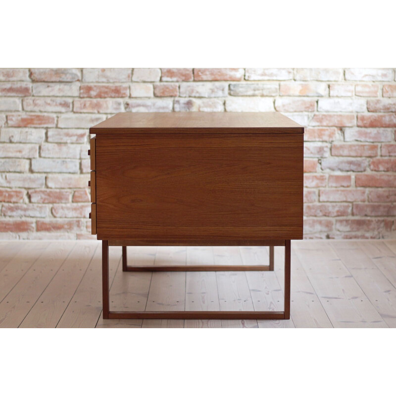 Vintage Desk by Henning Jensen & Torbin Valeur 1960s