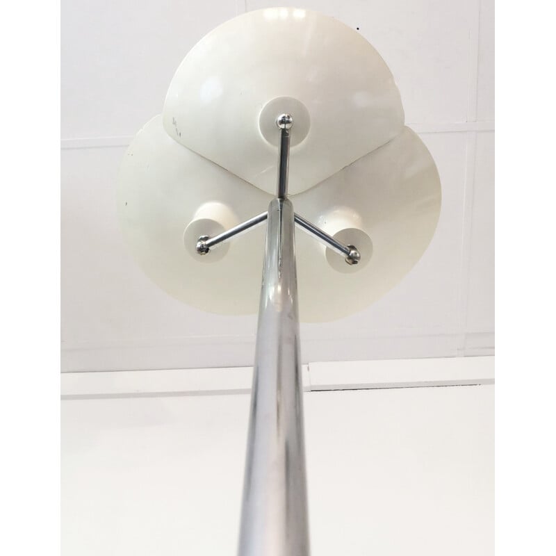 Mid-Century white floor lamp in metal - 1960s