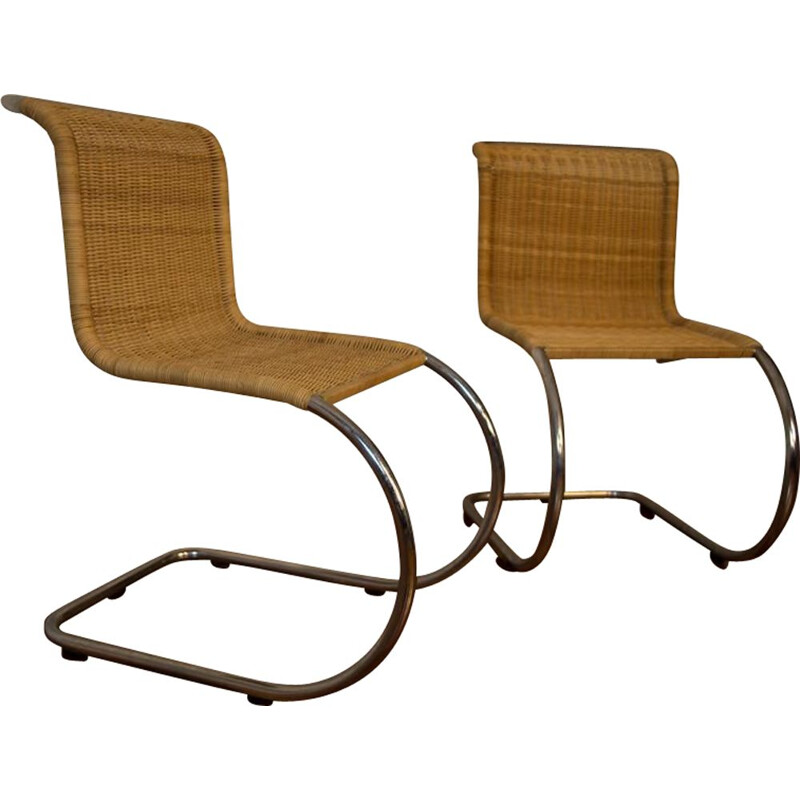 Paire de chaises vintage Mies Van Der Rohe en rotin
