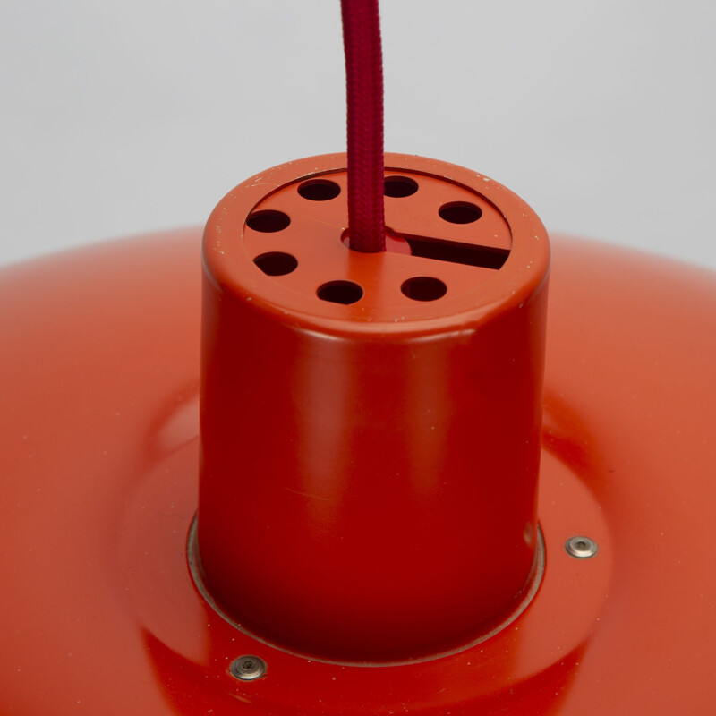 Suspension vintage rouge Poul Henningsen pour Louis Poulsen