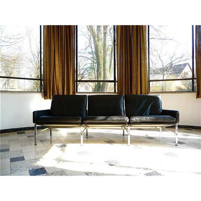 Kill International "FK 6723" sofa in leather, FABRICIUS & KASTHOLM - 1960s