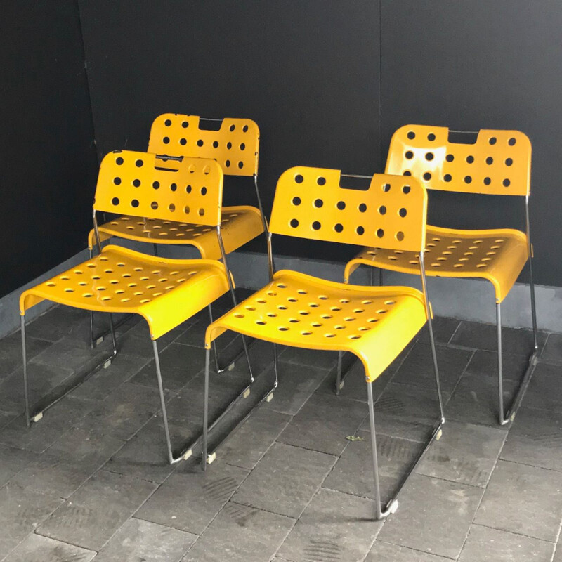 Lot de 4 chaises vintage Omstak jaune Rodney Kinsman Italie